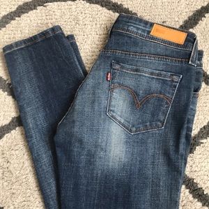 Levi’s Demi Curve Jeans